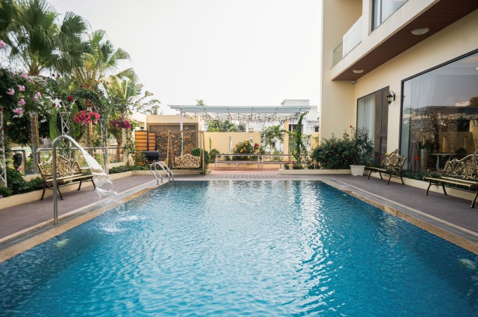 Biệt thự 10 phòng ngủ, rộng 1.000 m2 của NSƯT Tân Nhàn ở Quảng Ninh - 4