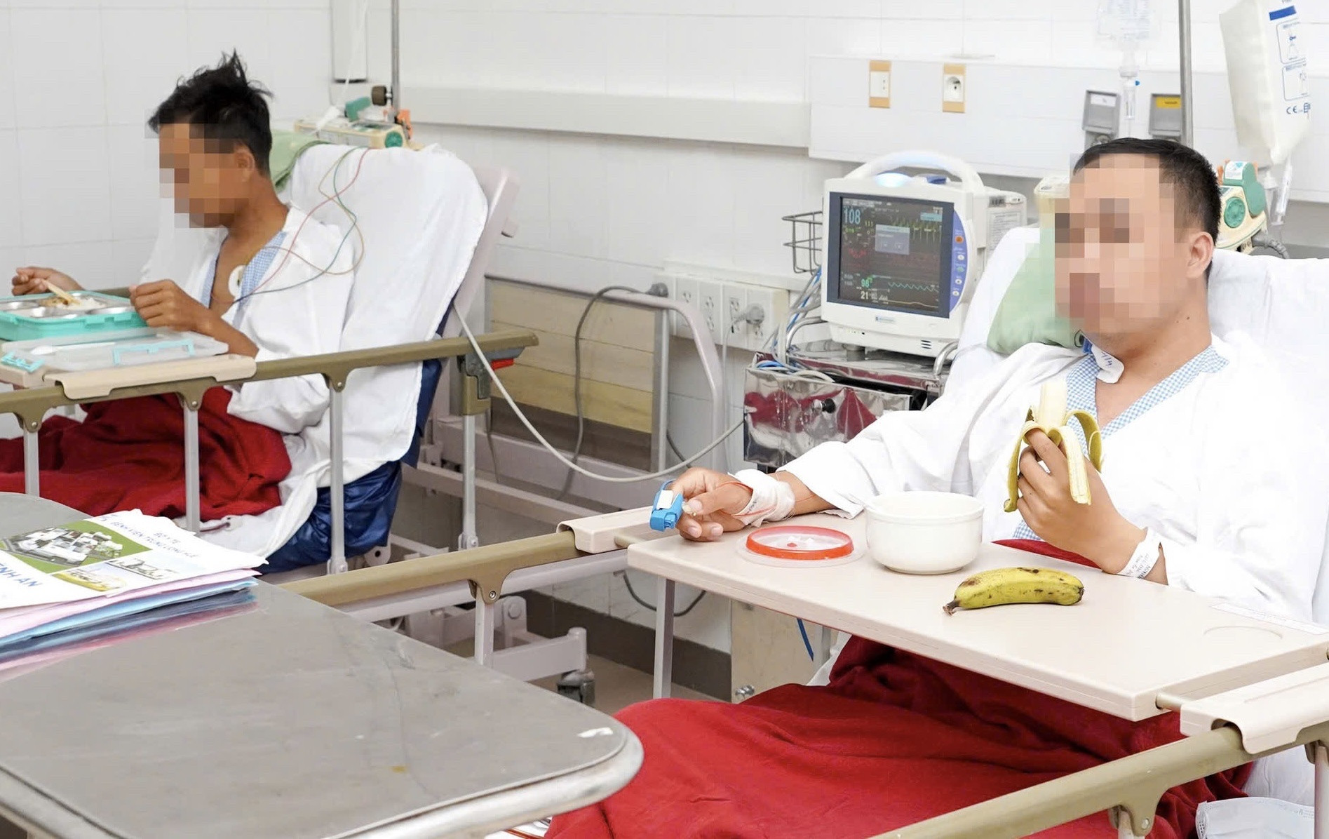 Các bệnh nhân ghép tim, gan, thận đang hồi phục sức khỏe. Ảnh BT