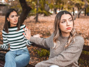 Eva tám - Sàng lọc bạn bè: 3 kiểu người càng thân càng hại, khôn ngoan thì phải sớm "cắt đứt"