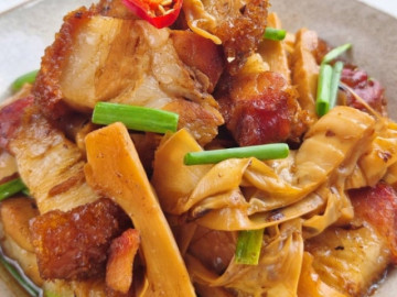 Loại rau toàn xơ là xơ, hỗ trợ tiêu hoá, đừng xào hay nấu, đem kho với heo quay thành món ngon hao cơm