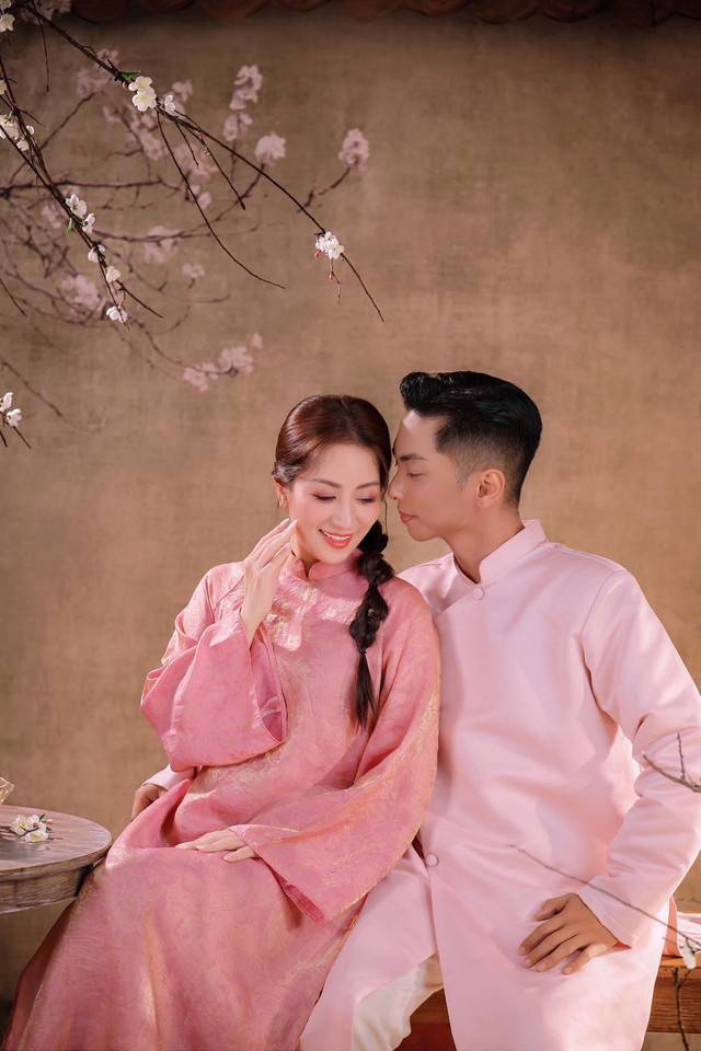 Khánh Thi được Phan Hiển yêu chiều hết lòng trong cuộc sống đời thực.