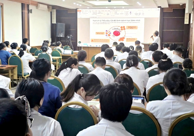 Bệnh viện Bạch Mai vừa tổ chức khóa đào tạo chuyên đề “Phát hiện sớm, chẩn đoán và điều trị bệnh do virusHanta”. Ảnh: Nguyên Hà.