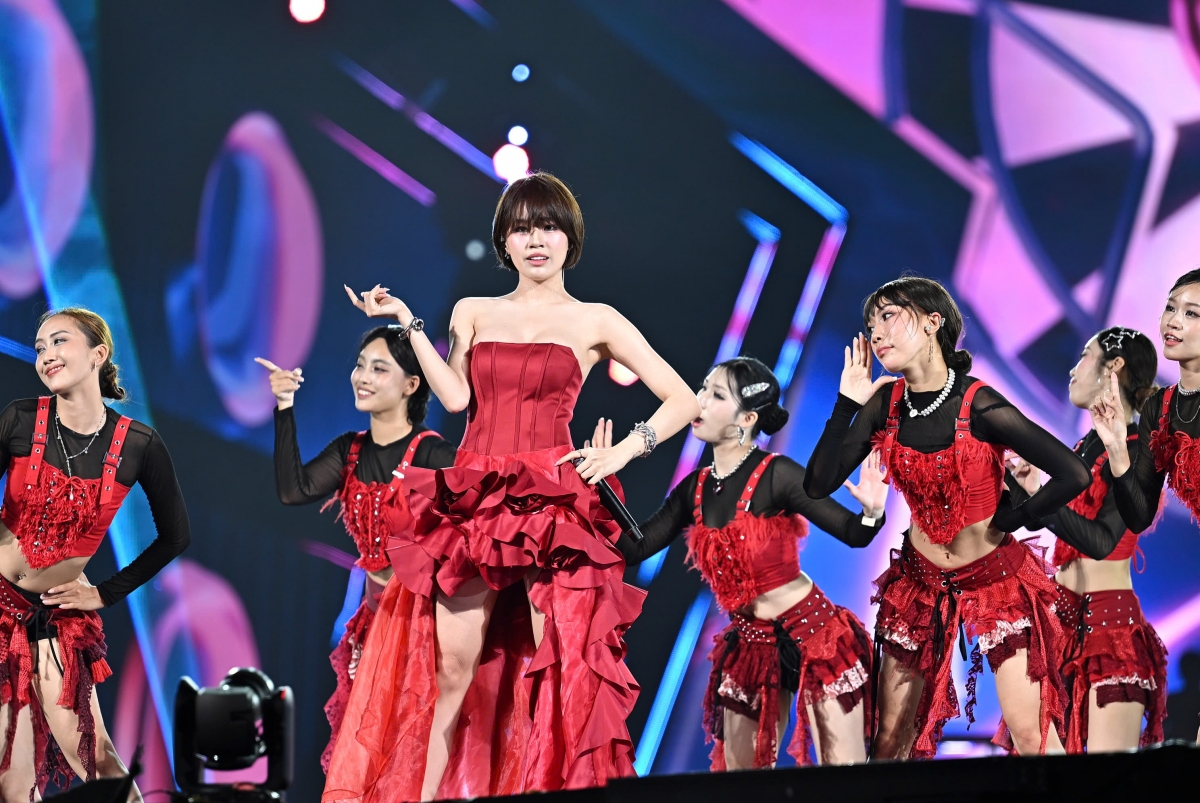 Sao Nhập Ngũ Concert 2026 gây choáng ngợp với dàn khí tài và sân khấu khổng lồ - 13