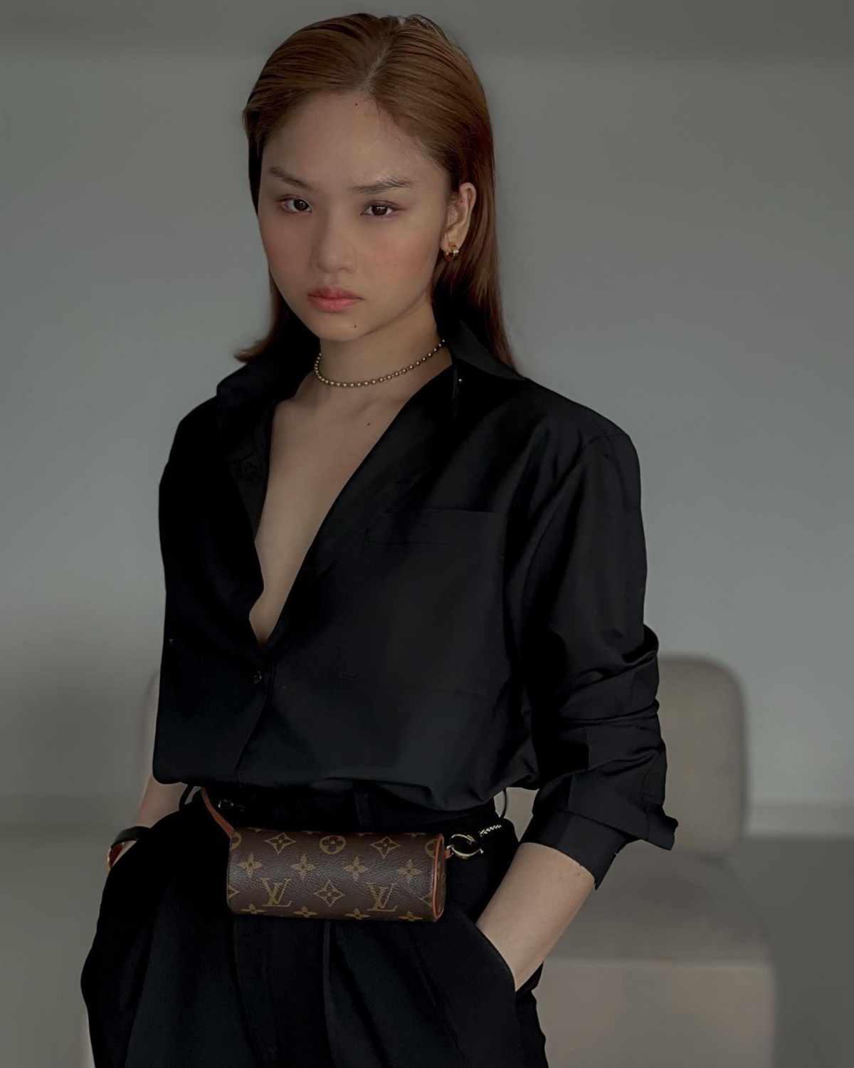 Thời gian dịch Covid-19, Miu Lê giữ lối sống healthy dù cách ly ở nhà. Cô thường xuyên khoe những bữa ăn nhiều rau xanh, protein tự chế biến. Người đẹp còn chuyển hướng theo đuổi phong cách clean girl - xu hướng gây bão thời điểm đó - với lối trang điểm, quần áo tối giản, toát lên sự sạch sẽ, gọn gàng.