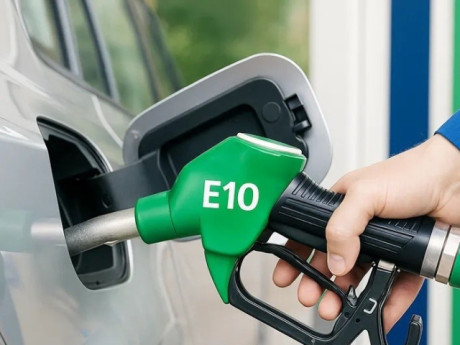 Doanh nghiệp công bố giá xăng E10 mới nhất