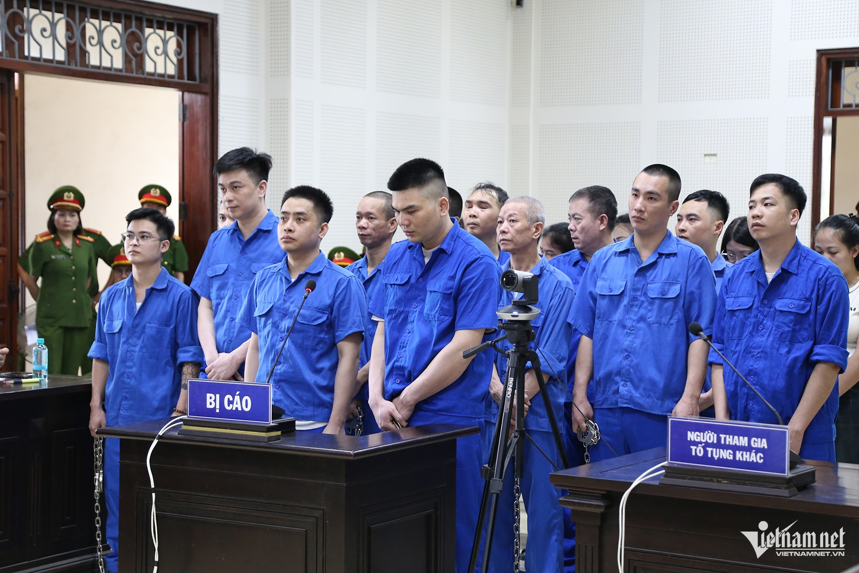 Các bị cáo tại phiên tòa. Ảnh: Phạm Công