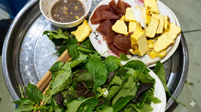 Món gỏi sứa đỏ được ví như Sashimi Việt Nam. Một suất gỏi sứa đỏ như thế này hiện nay có giá chỉ 30.000 đồng. Ảnh: Đại Lâm Mộc