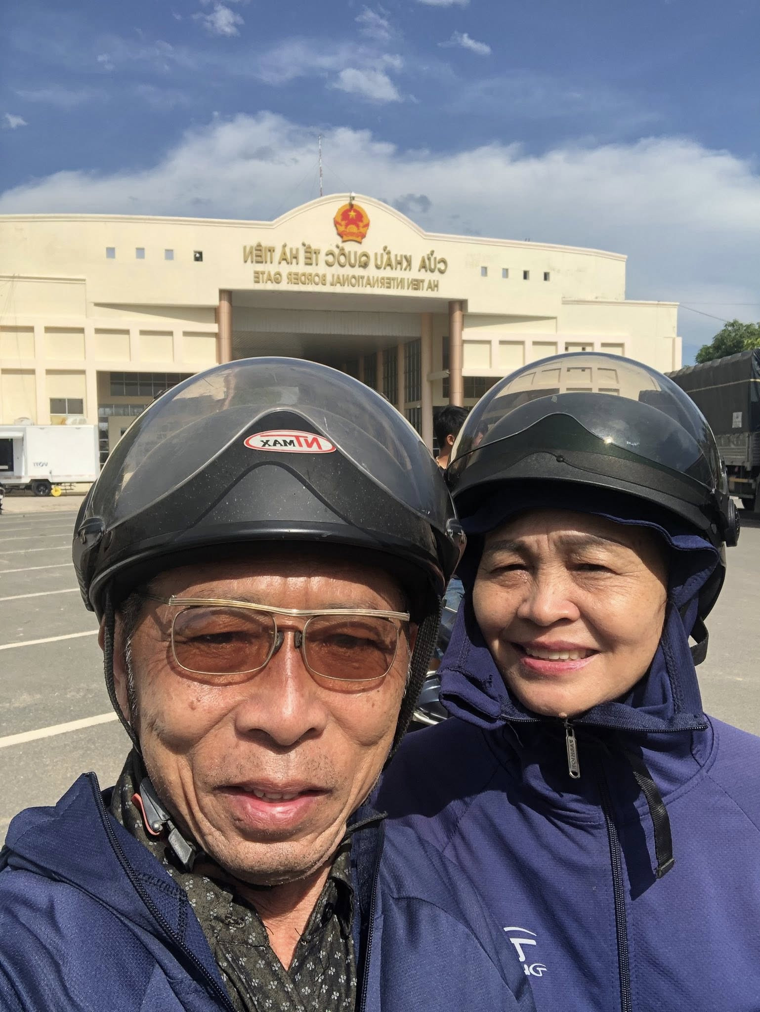Chuyến xuyên Việt lần 3, ông bà tập trung khám phá các địa danh ở Tây Nguyên và tới cửa khẩu Hà Tiên, An Giang