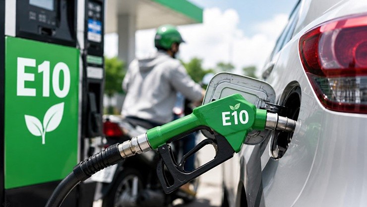 Theo Bộ Công Thương, các nghiên cứu chỉ ra rằng E10 tương thích với hơn 90% phương tiện hiện nay và không cần cải tiến động cơ xe.
