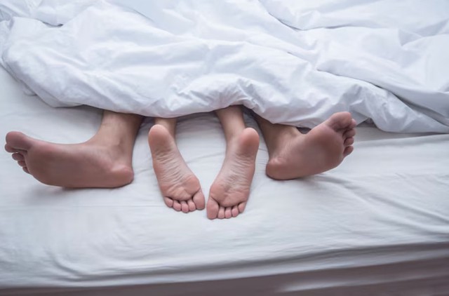 Khi bị phát hiện ngoại tình, rất nhiều người thường cố gắng đưa ra lý do để giải thích cho hành động của mình. Ảnh minh họa