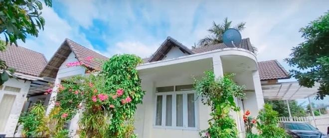Biệt thự trắng của NSND Bạch Tuyết.
