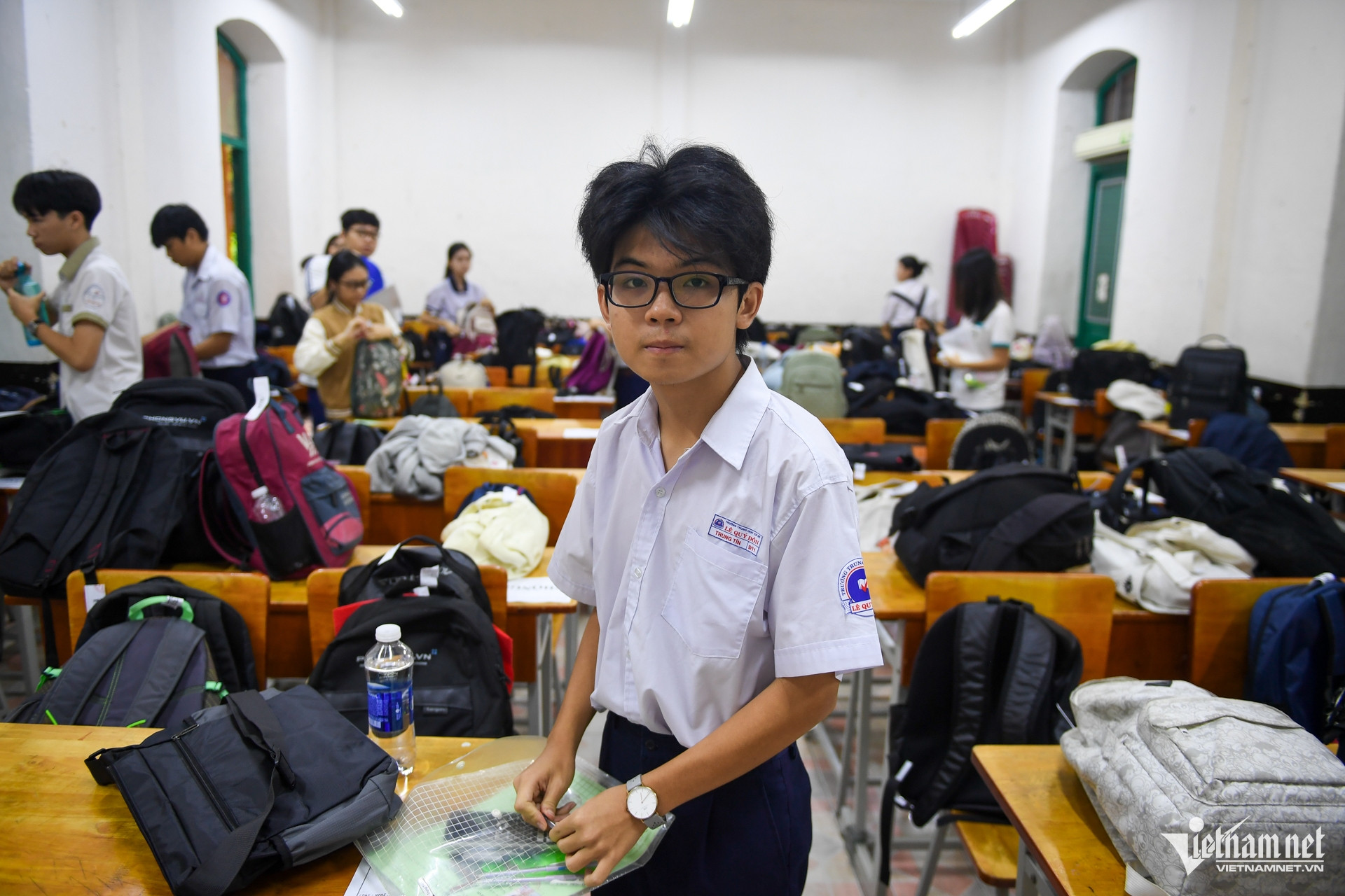 Một mình trong phòng thi, nam sinh TPHCM quyết tâm chinh phục kỳ thi lớp 10 - 12