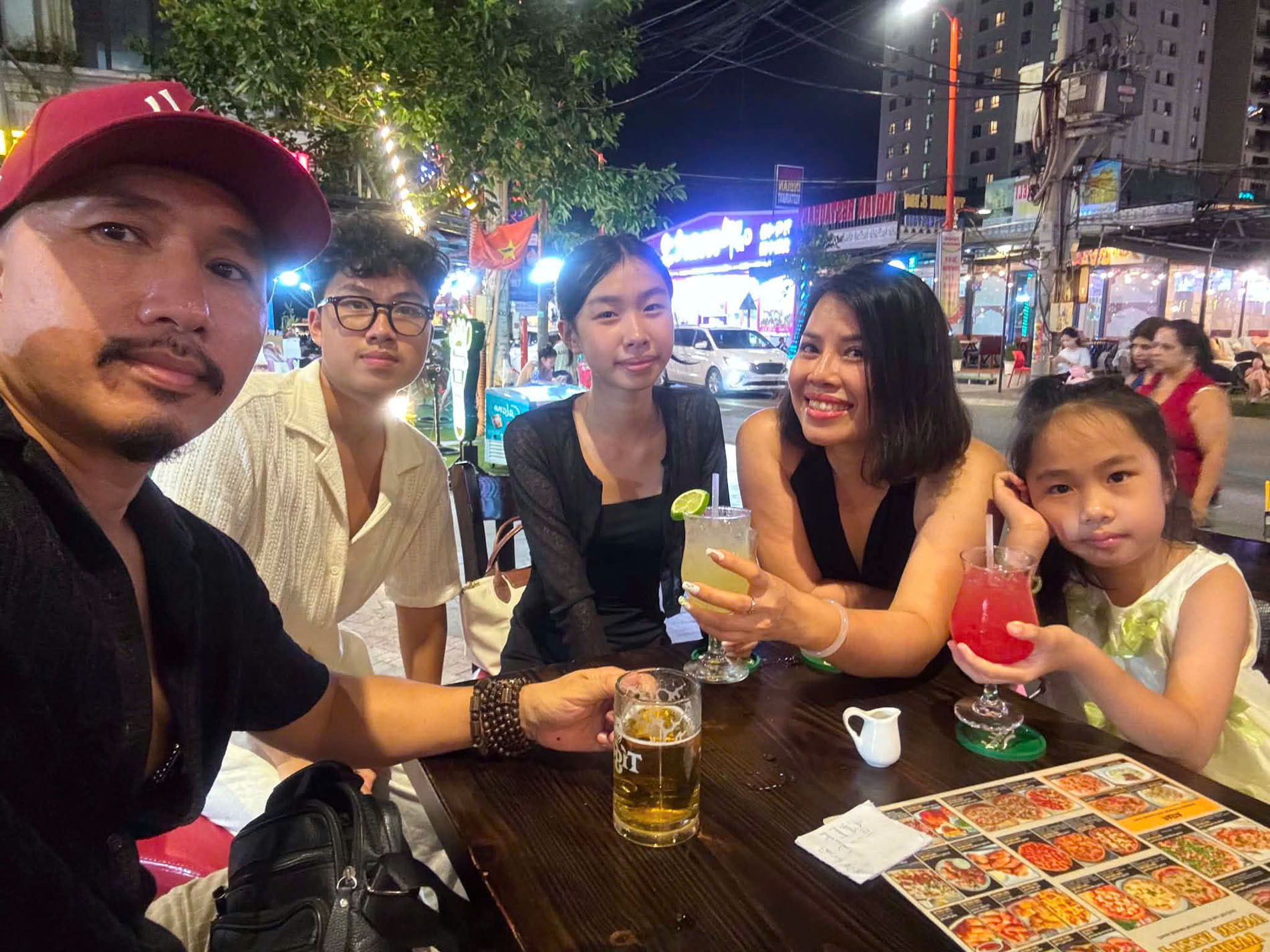 Gia đình du khách Hà Nội có chuyến du lịch dài ngày tại Đà Nẵng hồi cuối tháng 5/2026