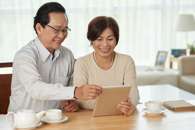 Với bà Dương, tuổi già hạnh phúc không nhất thiết phải dựa hoàn toàn vào con cháu. Ảnh minh họa