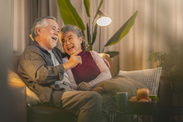 Tuổi già muốn sống vui, trước hết cần học cách nuôi dưỡng tâm hồn. Ảnh minh họa