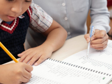 3 kiểu trẻ em càng được khen 'thông minh càng khó thành công khi trưởng thành