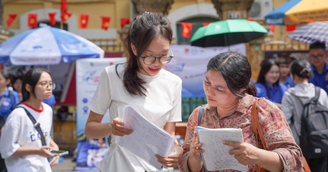 Cập nhật gợi ý đáp án đề thi
môn Vật lý tốt nghiệp THPT 2026 tất cả mã đề (Ảnh minh họa).