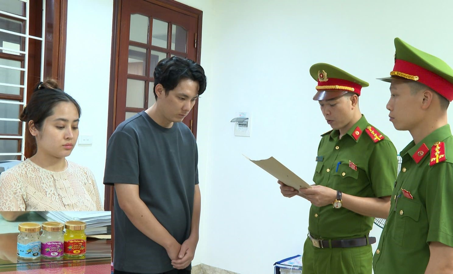 Các đối tượng bị bắt tại cơ quan công an. Ảnh: CACC