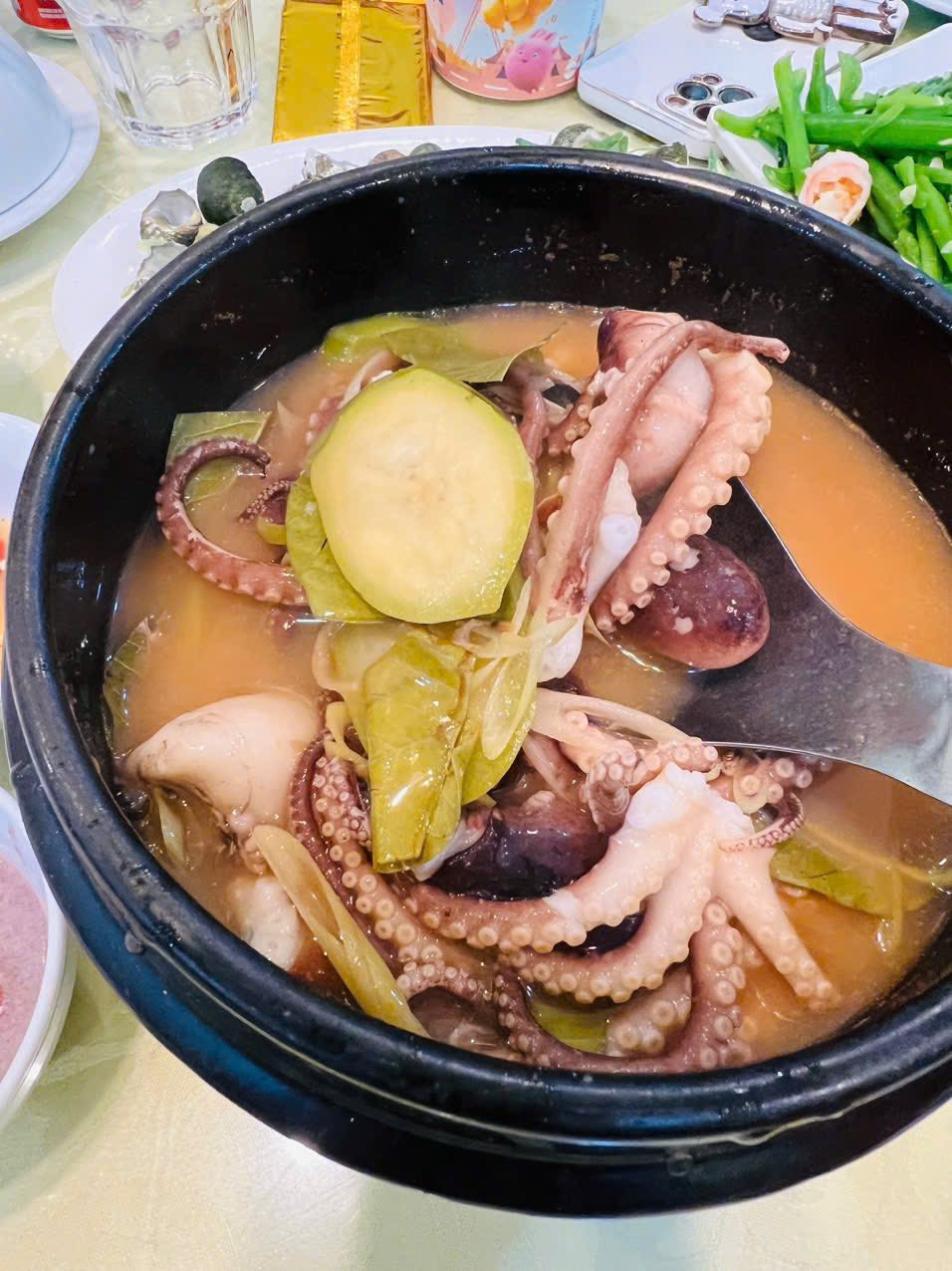 Một số món ăn chế biến từ con ruốc Quảng Ninh. Ảnh: Linh Bomie