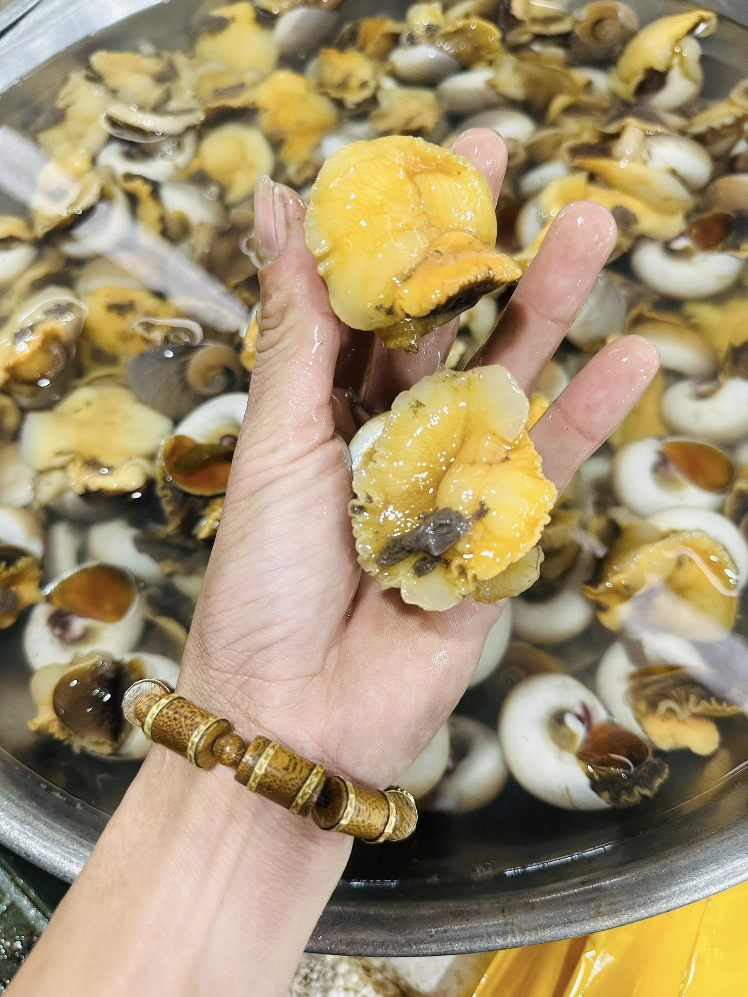 Đặc sản có từ Nam ra Bắc, tên nghe béo ngậy, thịt giòn, bùi như trứng gà - 8