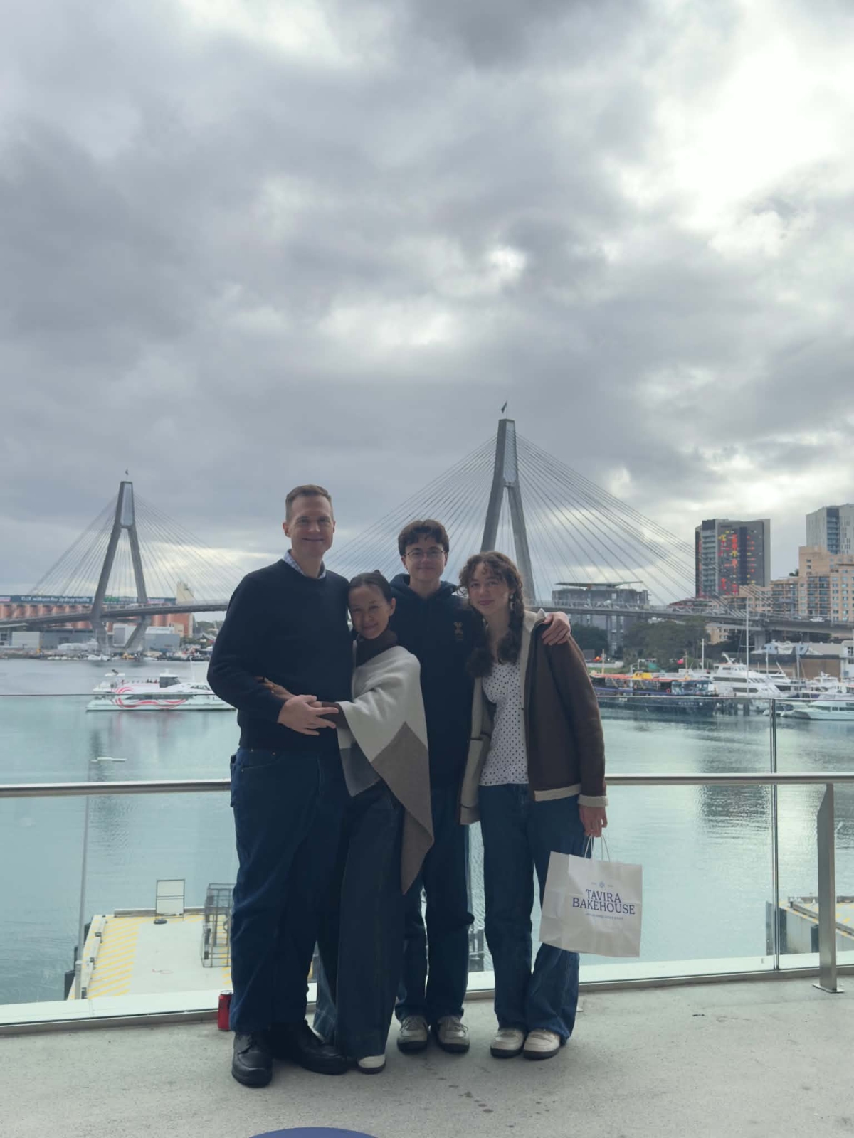 Vợ chồng Ngọc Nga sang Australia thăm con trai - 5