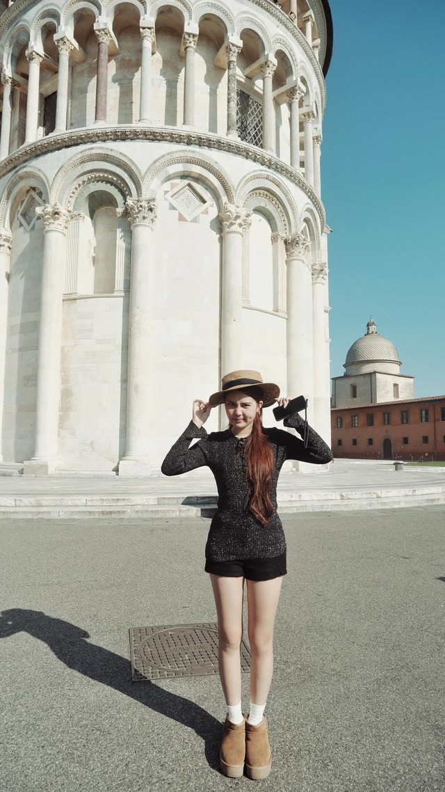 Xinh đẹp, giỏi giang, Hạt Dẻ là một trong những rich kid nổi tiếng ở Việt Nam.