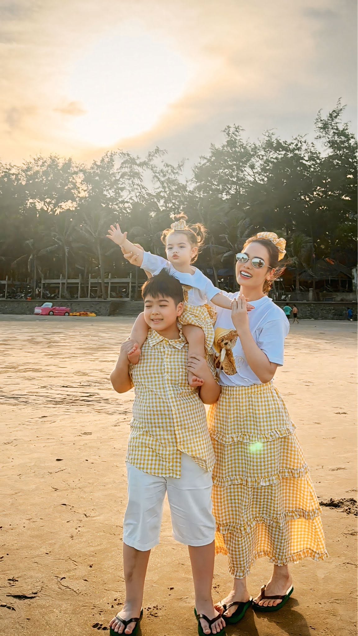 Nhật Kim Anh mẹ đơn thân, tuyên bố gây chú ý ở tuổi trung niên - 1