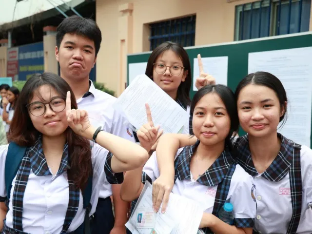 Lãnh đạo Sở GD&ĐT TPHCM nói về lọc ảo ở các trường tốp đầu