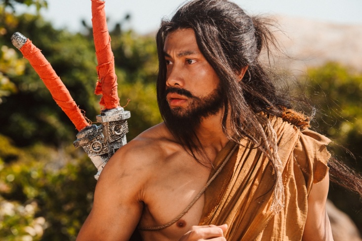 Phương Nam trong vai Tôm Hùm.