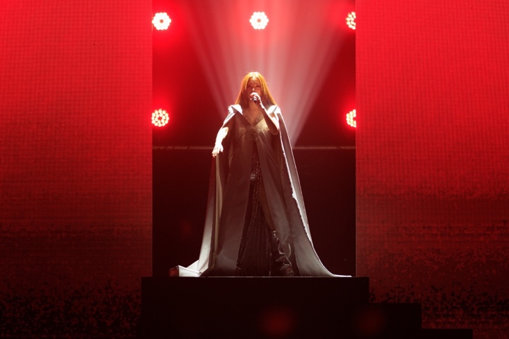 Fancon đầu tay của Bùi Lan Hương: Sold out trong 11 phút, bùng nổ với 11 amp;#34;chị đẹpamp;#34; - 1