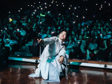 Gần 2.000 khán giả phủ kín Nhà hát Ca múa nhạc Quân đội trong 2 đêm live concert của buitruonglinh tại Hà Nội