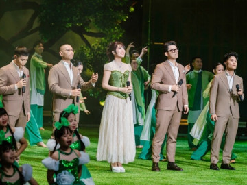 Pia Linh xúc động khi hát cùng Oplus tiết mục giàu cảm xúc