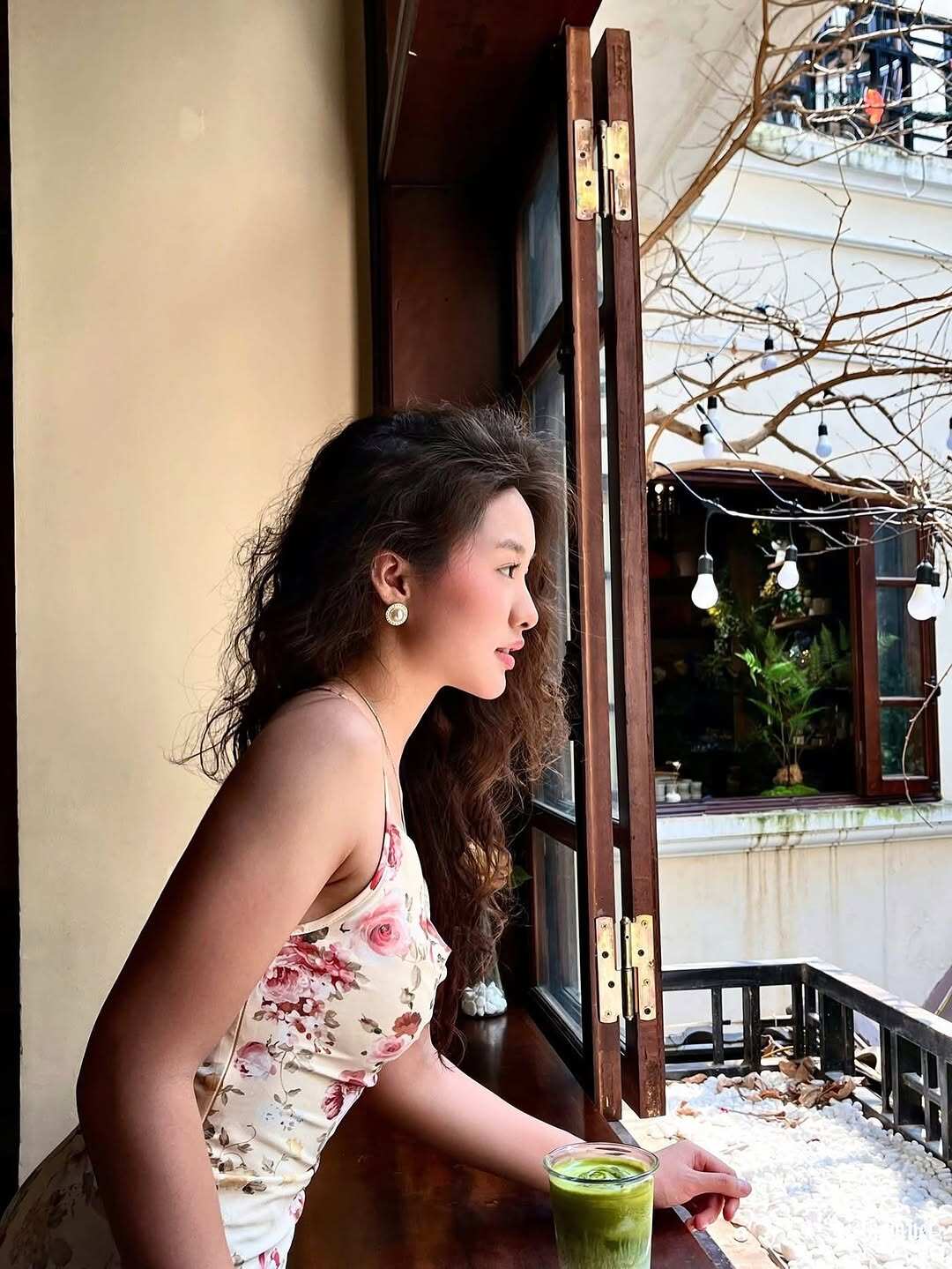 Con gái amp;#34;hoa khôi bóng chuyềnamp;#34; Kim Huệ thừa hưởng gen mẹ, 13 tuổi đã cao gần 1m70, mặt xinh như hoa, bắp tay săn chắc - 8