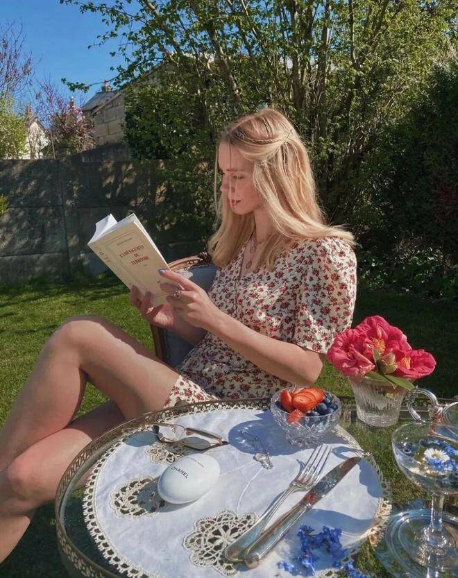 Nghỉ lễ đi du lịch không cần mang cả tủ đồ, chỉ cần 3 outfit này lên hình amp;#34;sống ảoamp;#34; cực đẹp, đi đâu cũng được - 10