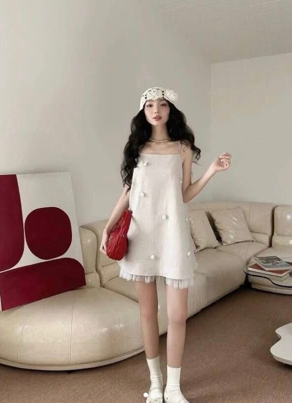 6 kiểu váy Hè amp;#34;hack dángamp;#34;, giúp nàng 1m55 trông như cao thêm cả chục phân lại thon gọn bất ngờ - 4