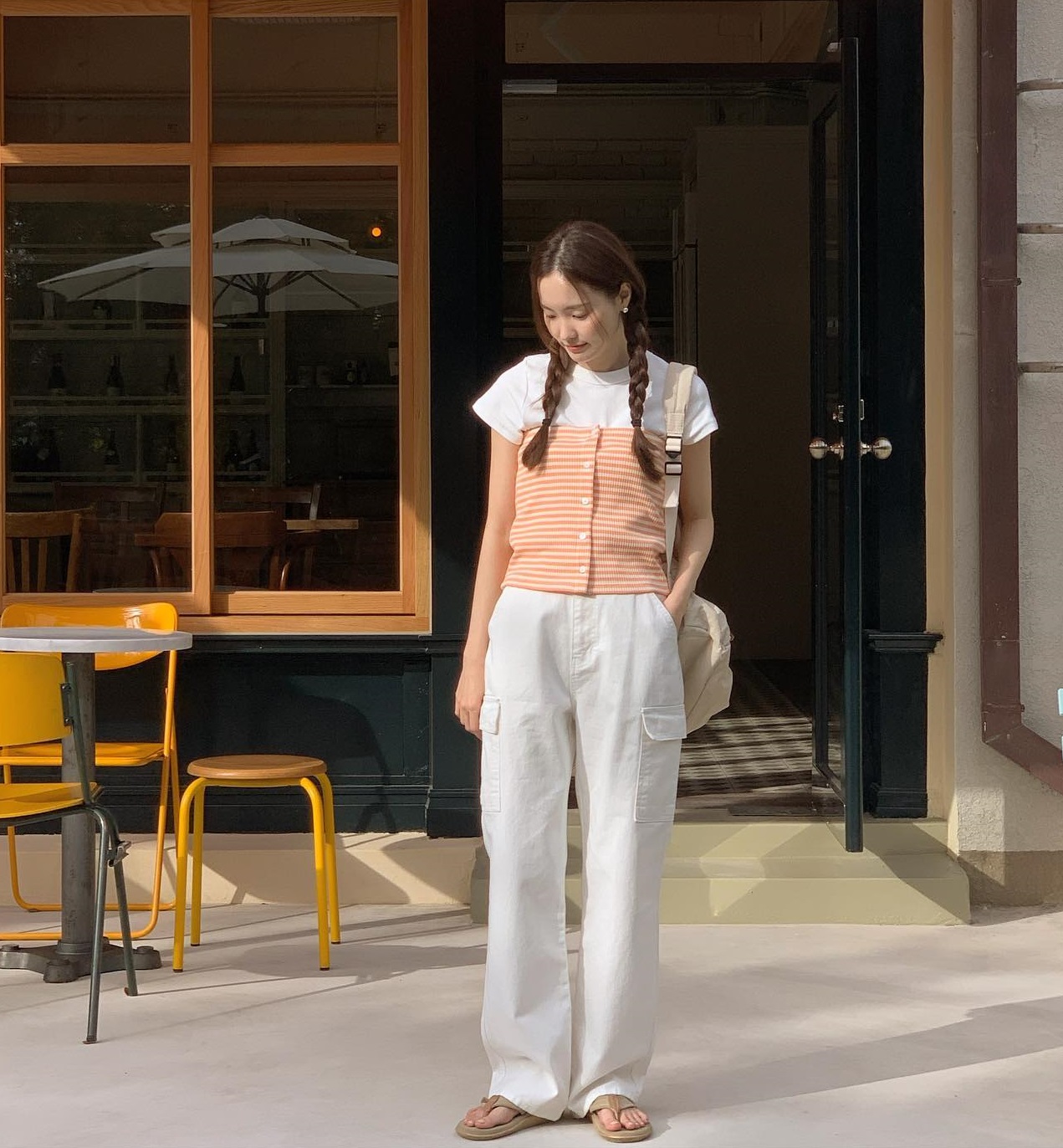 5 cách diện quần ống rộng khi đi du lịch giúp chị em amp;#34;hack dángamp;#34;, lên hình sống ảo cực đẹp - 9