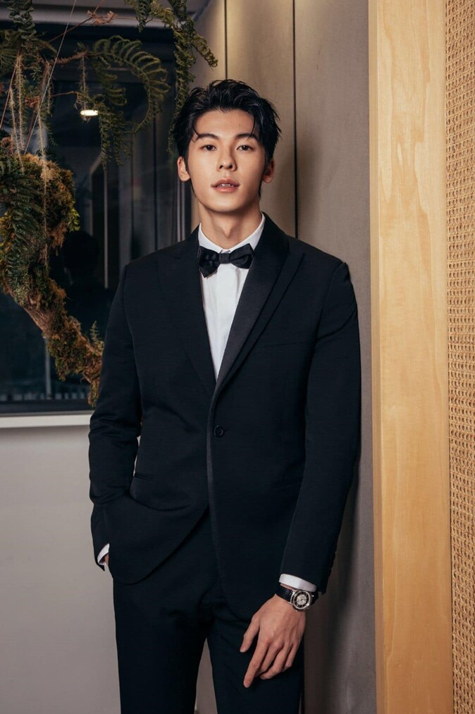 Mỹ nhân dính tin đồn hẹn hò amp;#34;chồng quốc dânamp;#34;: Từng 11 lần lọt Top 100 đẹp nhất thế giới, body uốn lượn như sóng - 2