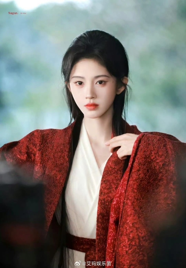 amp;#34;Mỹ nữ 4000 năm có mộtamp;#34; da trắng bóc, dáng thon nuột nhờ học bí quyết từ mẹ và tránh ăn 2 loại quả mùa hè - 1