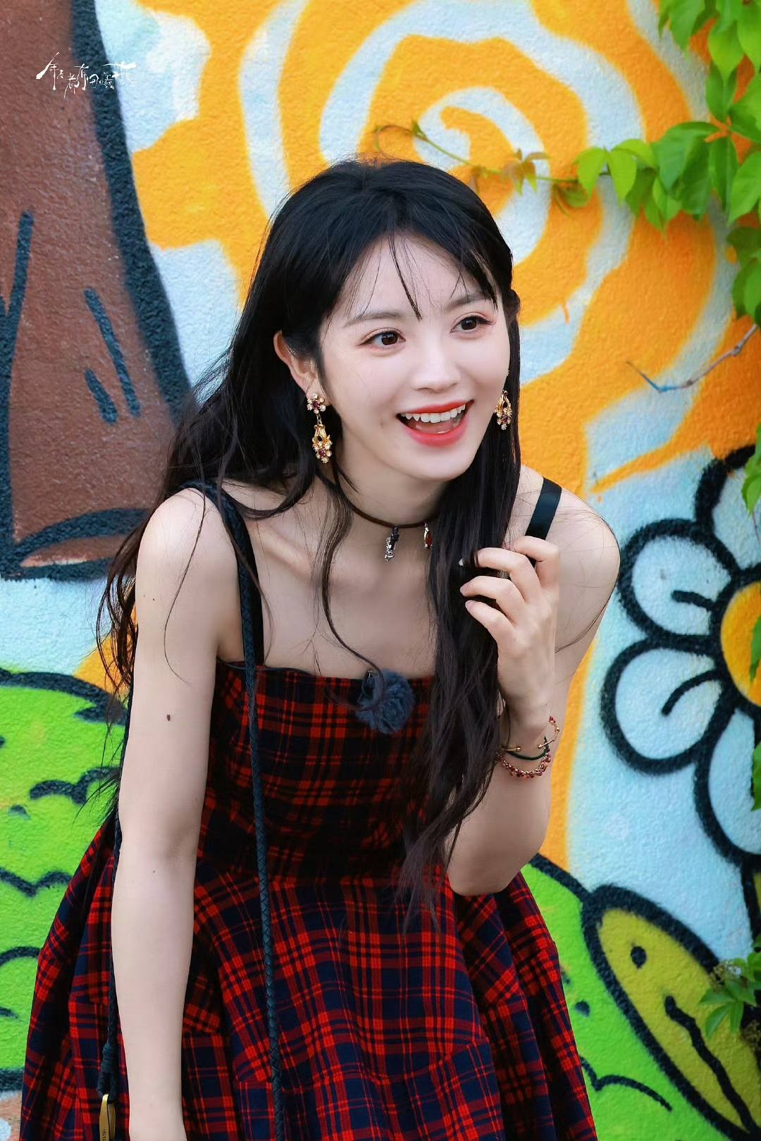 Mỹ nhân amp;#34;mặt học sinh body phụ huynhamp;#34; mặc đẹp từ thảm đỏ tới đời thường, đi tới đâu nơi đó thành sàn diễn - 19