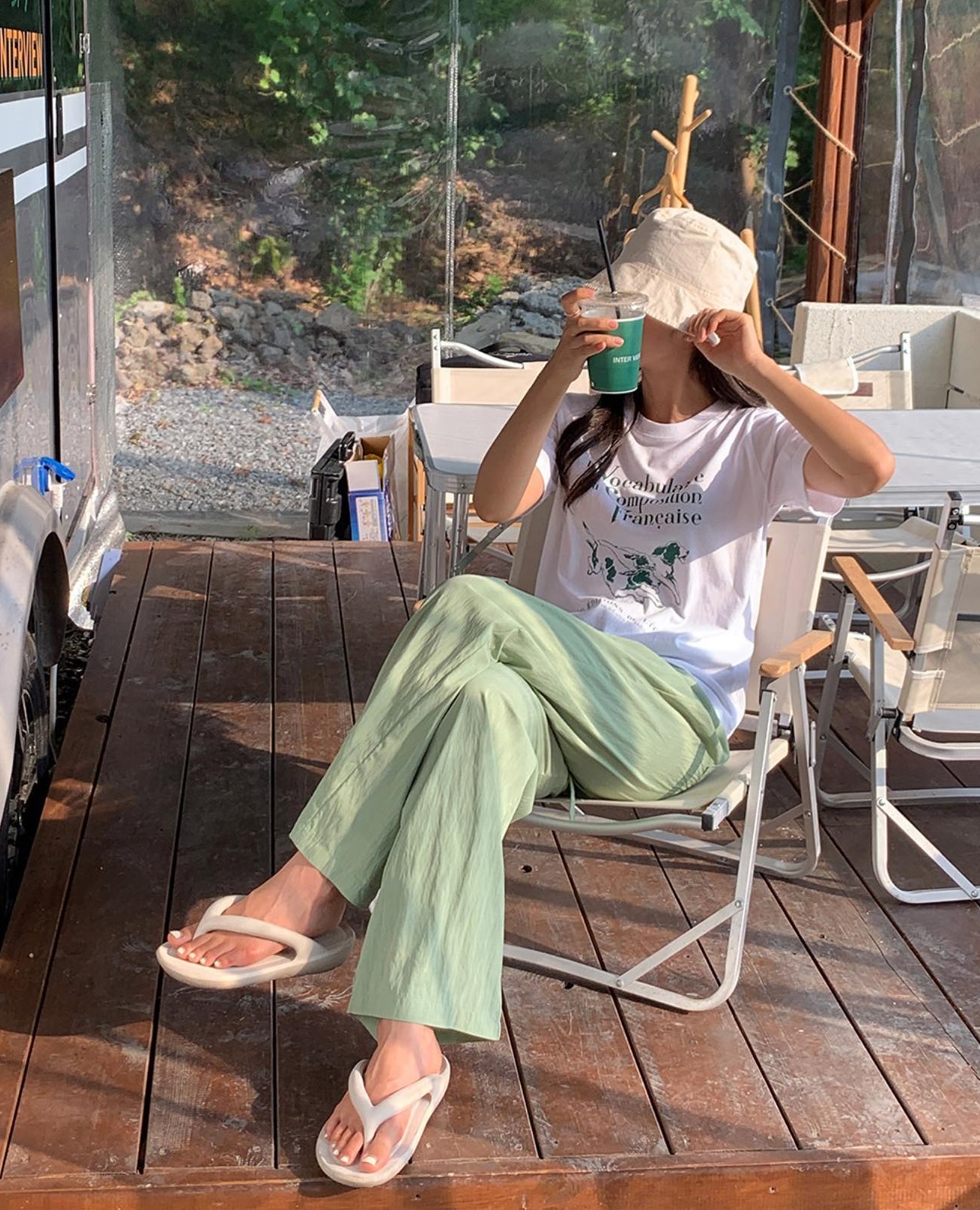 5 cách diện quần ống rộng khi đi du lịch giúp chị em amp;#34;hack dángamp;#34;, lên hình sống ảo cực đẹp - 7