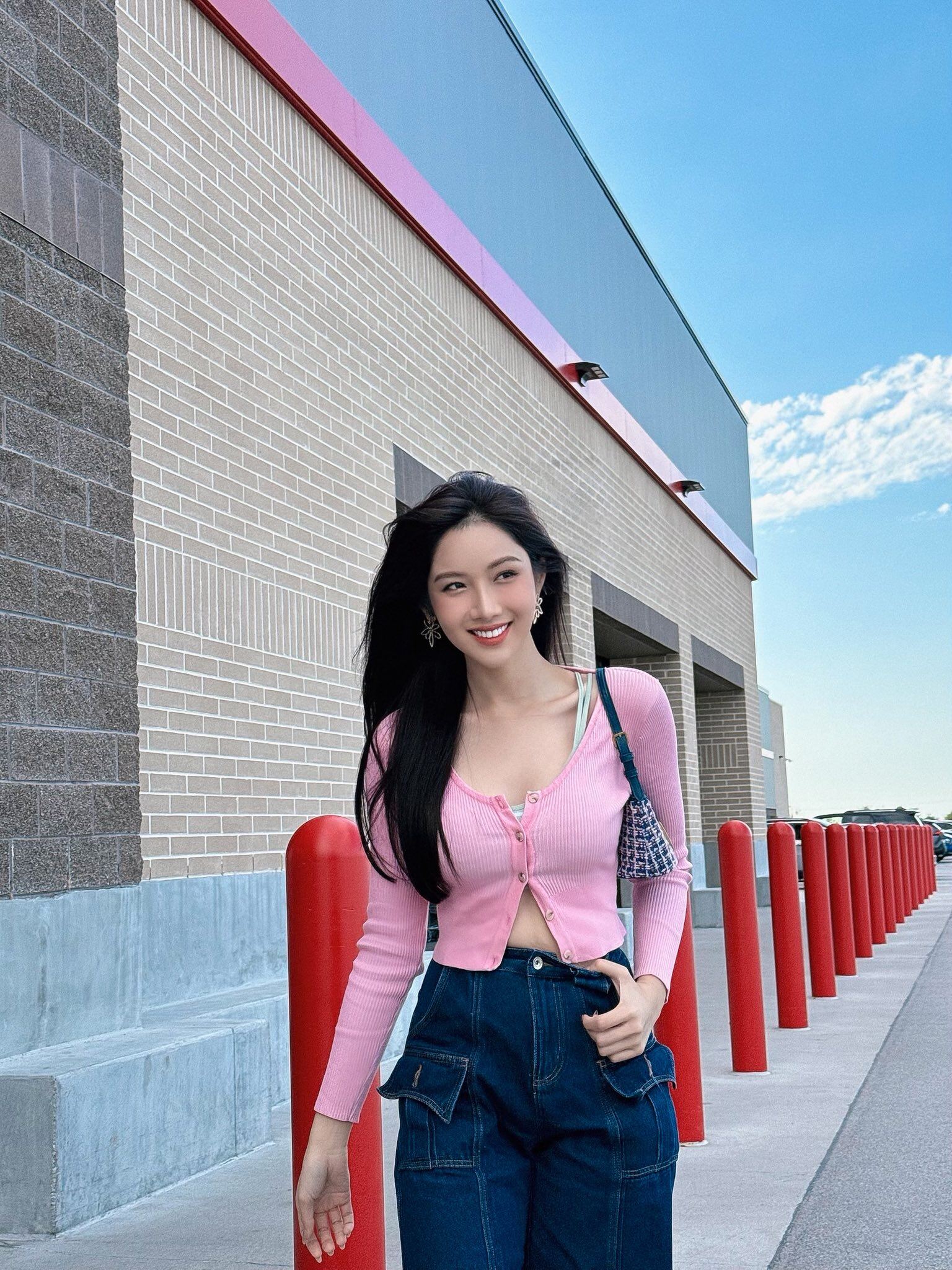 Nhan sắc xinh như mộng của mỹ nhân tiếp bước Hương Giang đăng ký tham gia Miss Grand International - 17