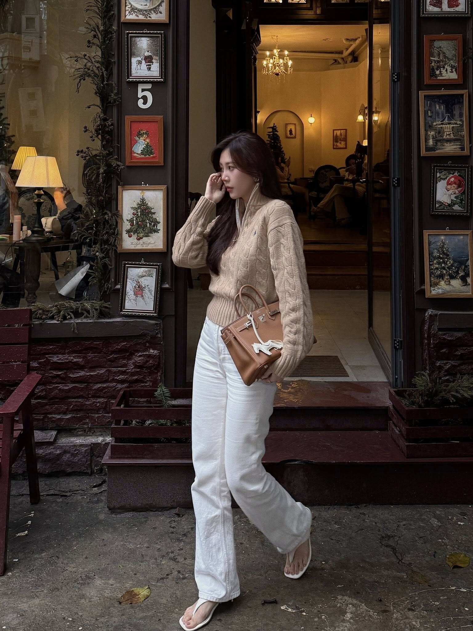 amp;#34;Hot girl hàng khôngamp;#34; đóng MV Sơn Tùng M-TP: Sau là quán quân, đẻ 2 con cho chồng giám đốc vẫn được khen amp;#34;lão hóa ngượcamp;#34; - 15