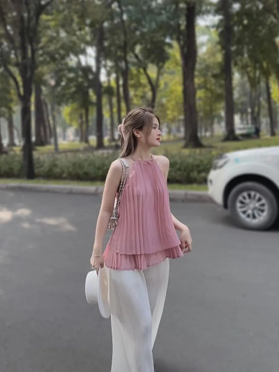 6 mẫu áo mát mẻ không thể thiếu trong mùa Hè, diện vào ngày nắng nóng đỉnh điểm lại càng hợp - 15