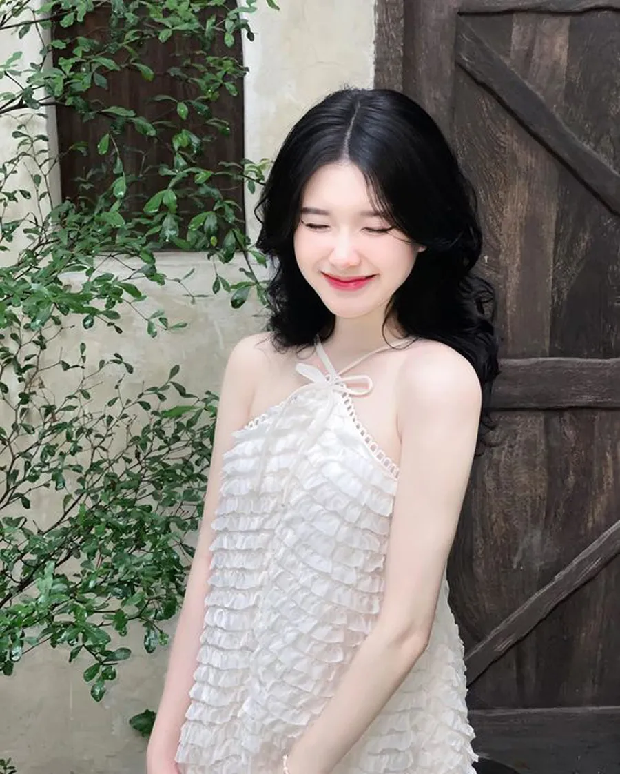 6 mẫu áo mát mẻ không thể thiếu trong mùa Hè, diện vào ngày nắng nóng đỉnh điểm lại càng hợp - 14