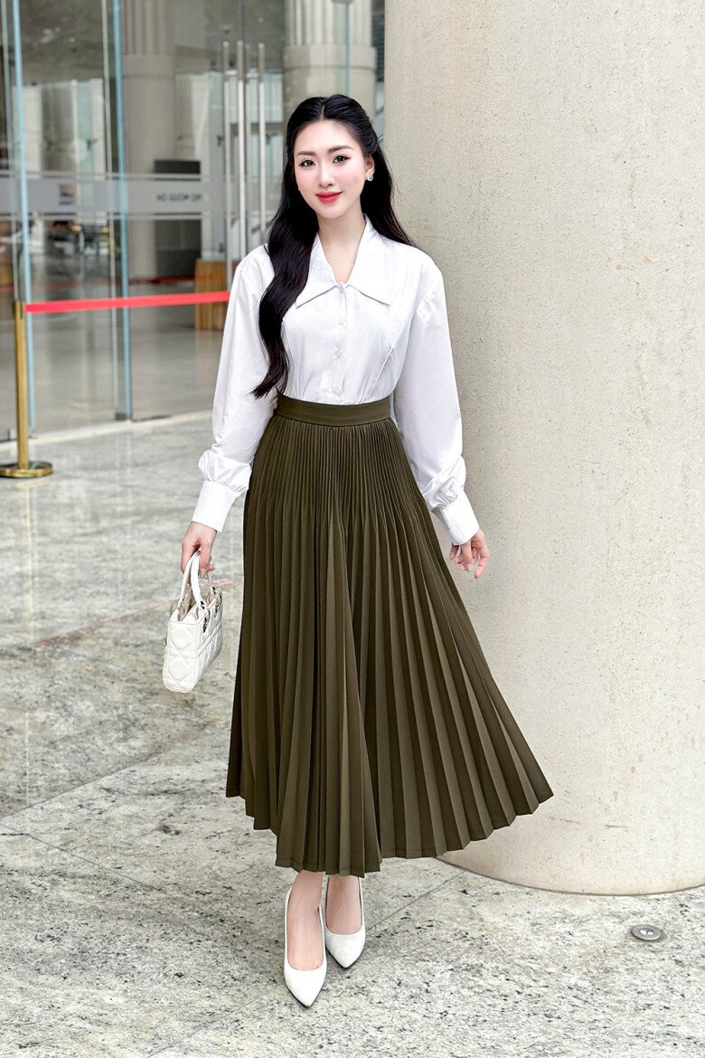 Combo áo sơ mi và chân váy tưởng đơn giản nhưng lại giúp bạn amp;#34;ăn đứtamp;#34; đồng nghiệp nơi công sở - 7
