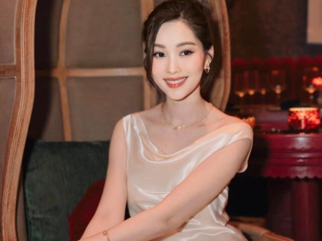 Thời trang - Kho trang sức, phụ kiện đắt giá của Hoa hậu Đặng Thu Thảo