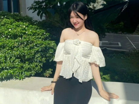 Cô gái 117 kg "lột xác" sau khi giảm một nửa trọng lượng