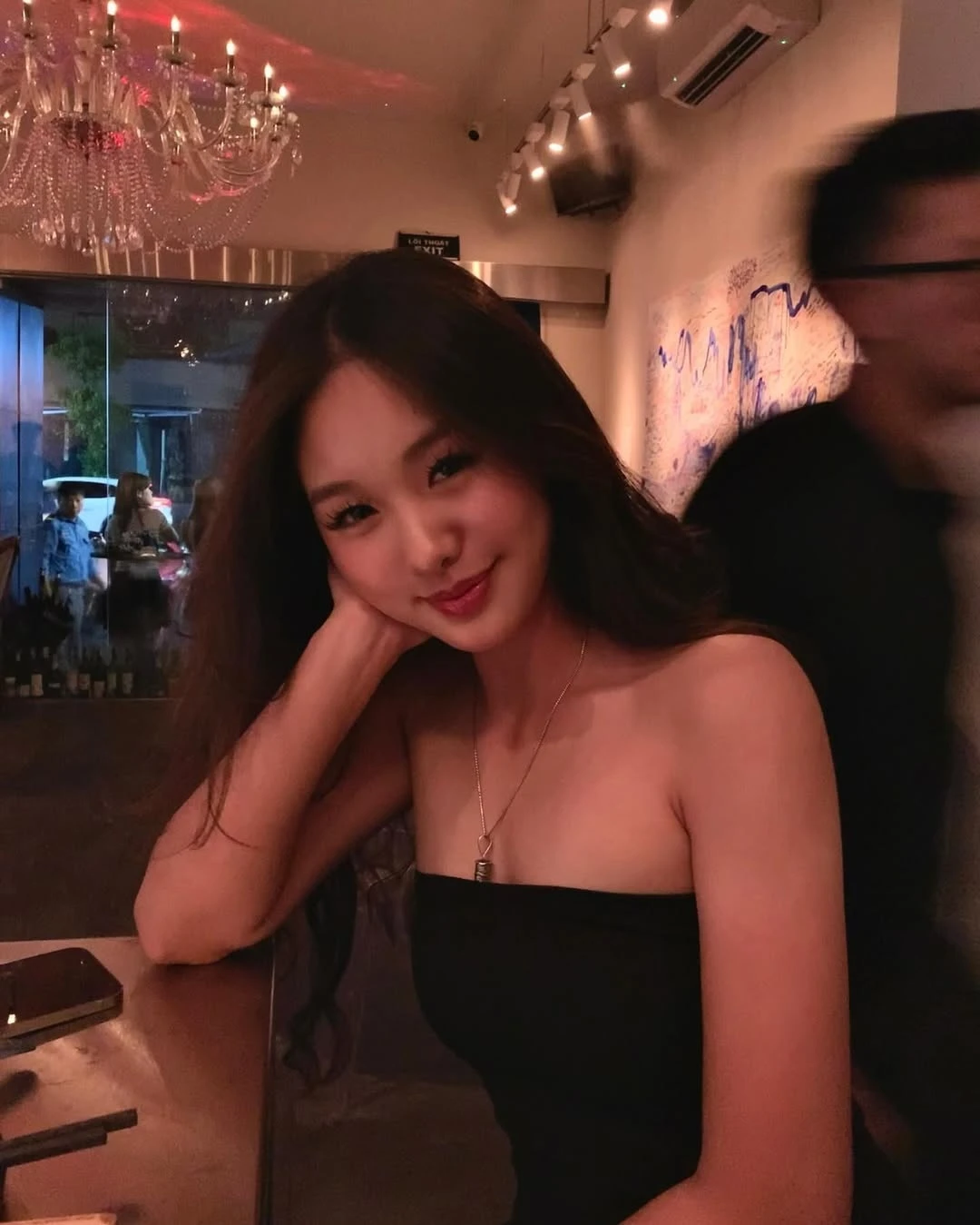 Con gái amp;#34;hoa khôi bóng chuyềnamp;#34; Kim Huệ thừa hưởng gen mẹ, 13 tuổi đã cao gần 1m70, mặt xinh như hoa, bắp tay săn chắc - 20