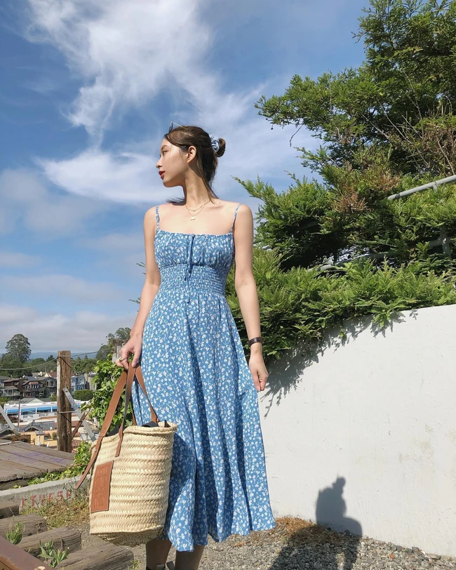 6 mẫu váy siêu nhẹ mát mặc lên amp;#34;như khôngamp;#34;, giúp nàng vượt qua mùa Hè oi bức vẫn xinh hết nấc - 1