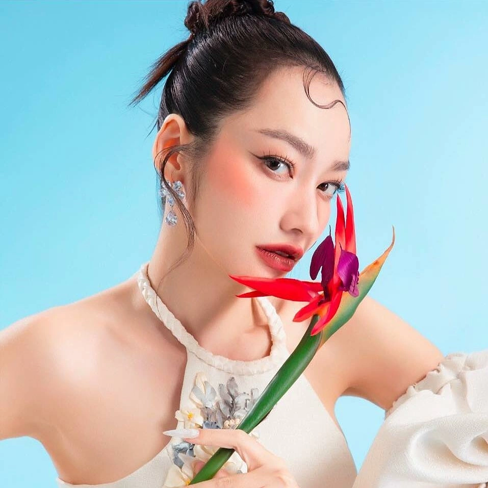 Nhan sắc mỹ nhân Việt casting show Victoriaamp;#39;s Secret, lọt Top 100 người đẹp nhất thế giới: U40 amp;#34;gây mêamp;#34; với dáng thắt đáy lưng ong - 5